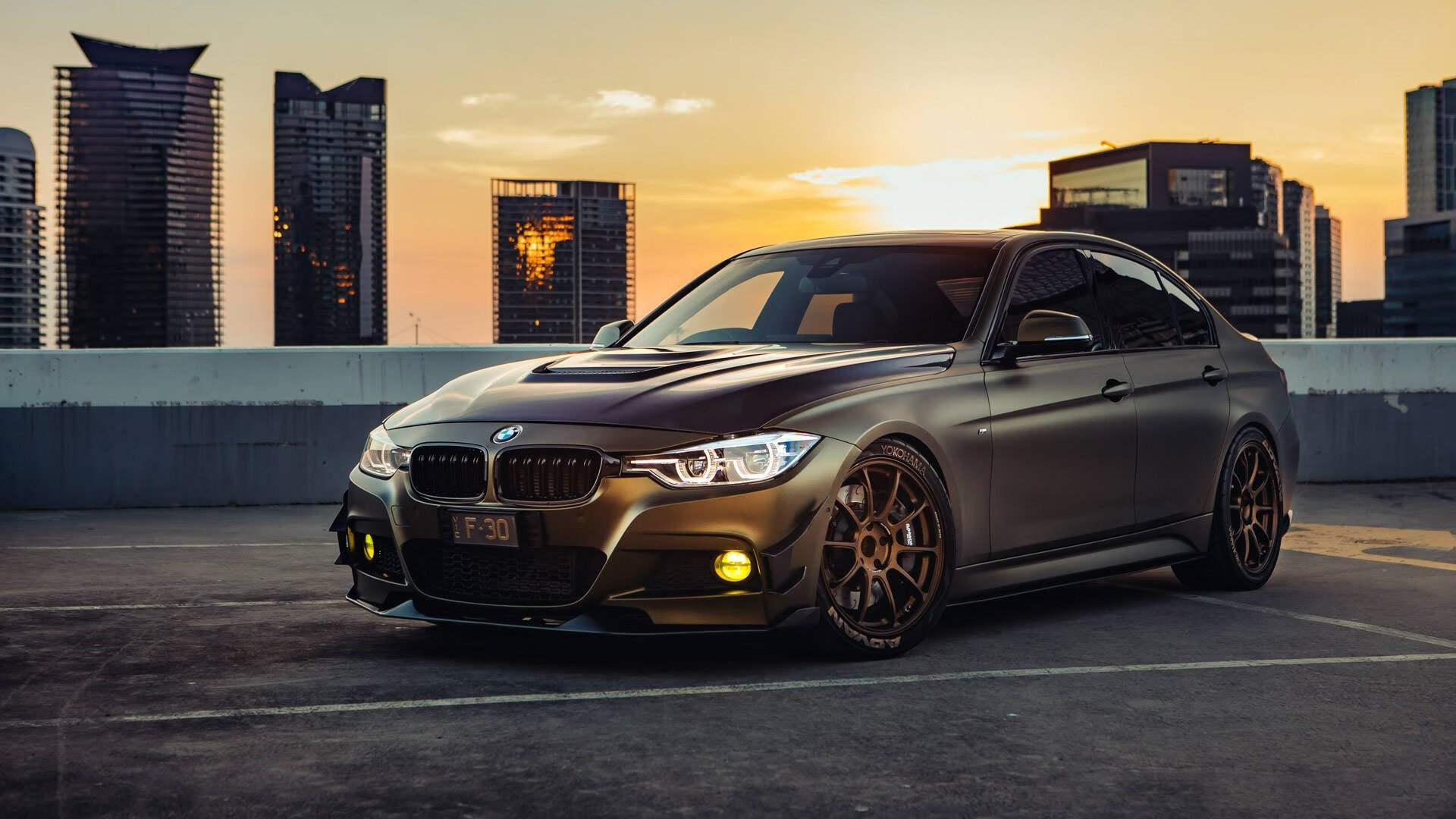 特色足球文化旅游合作项目在多地落地，带动地方经济增长，足球特色城市