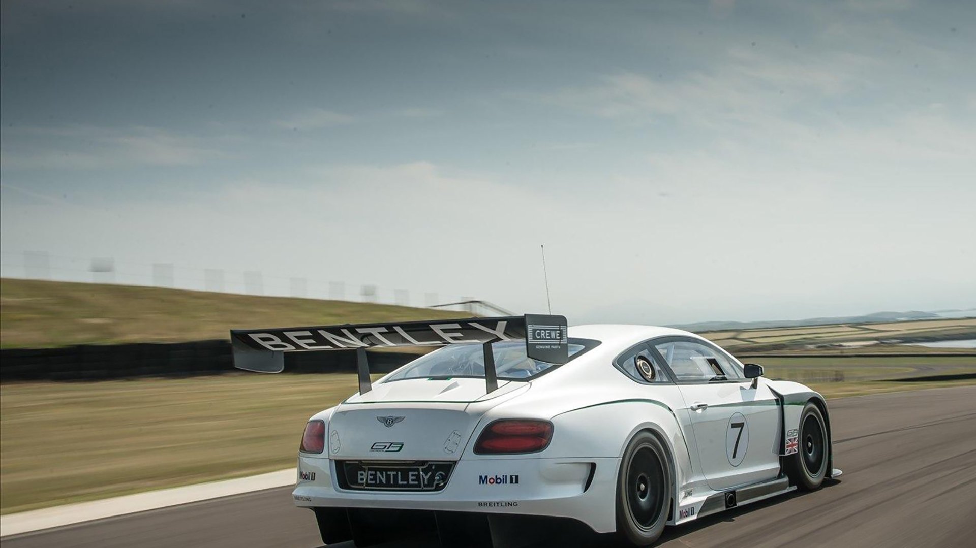 世界青少年水上漂移锦标赛盛大举行,青少年水上竞技