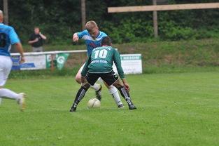 爱游戏-中国足球主题比赛战术解析，足球比赛体系与战术打法